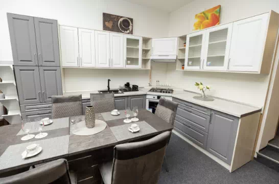 Bútorbarlang Zirc - Divian konyhabútor